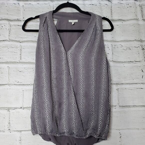 Joie silk cross front sleeve less blouse size small gray - Picture 7 of 7